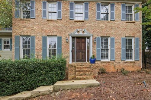 9156 Branch Valley Way, Roswell, GA, 30076-3350 | Card Image