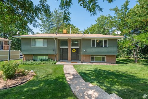 2591 E Canterbury Ln, Cottonwood Heights, UT, 84121-5107 | Card Image