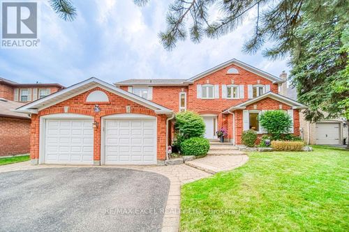3 Delhi Cres, Unionville, ON, L3R4J4 | Card Image