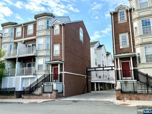 200 Dey St, Harrison, NJ, 07029-1884 | Card Image