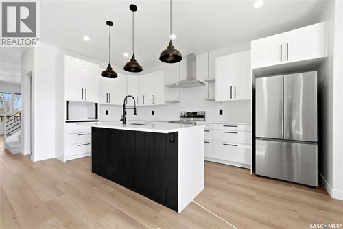 1361 Kent St, Regina, SK, S4T5T2 | Card Image