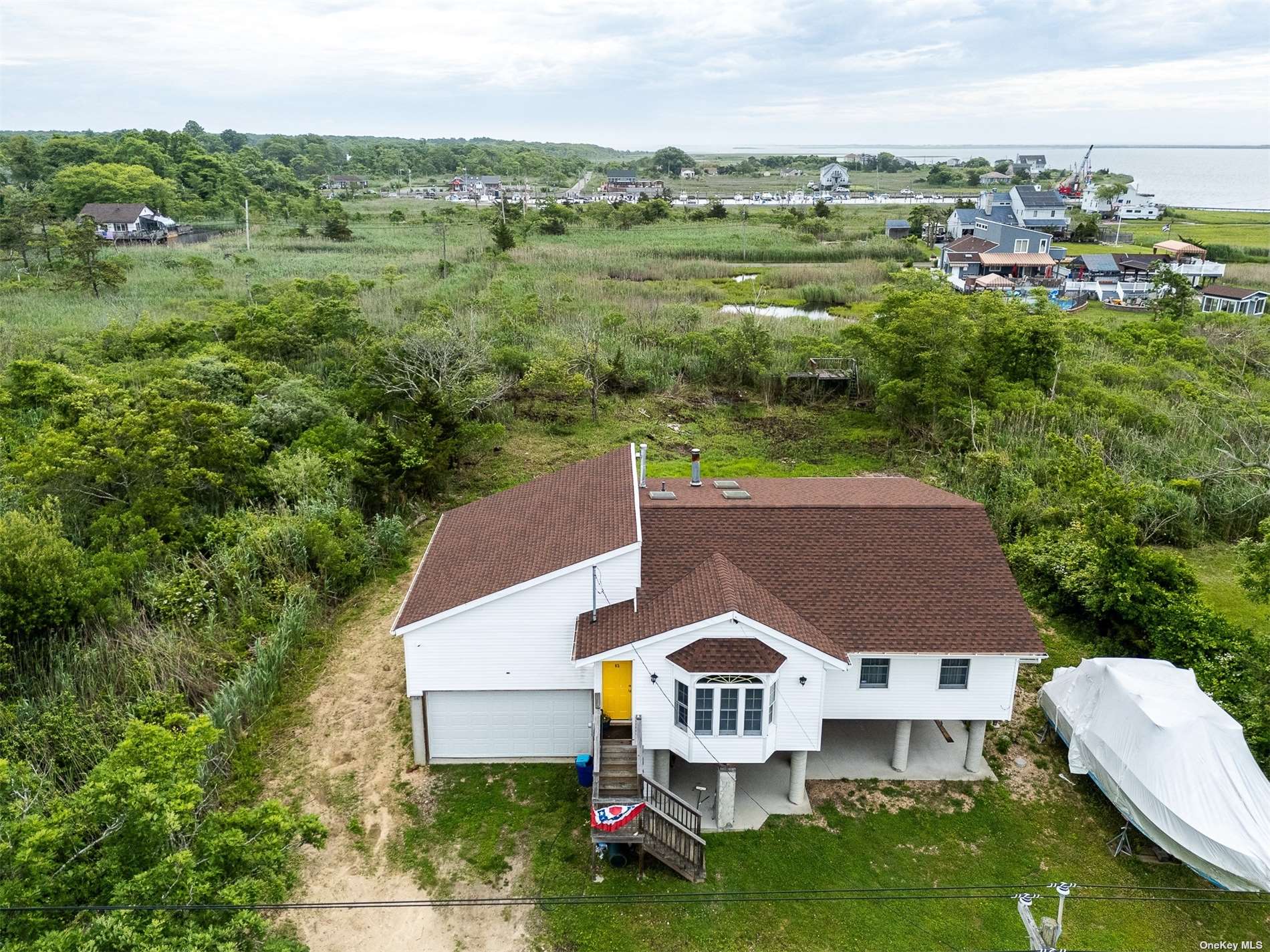 Beaver Dr, Mastic Beach, NY 11951