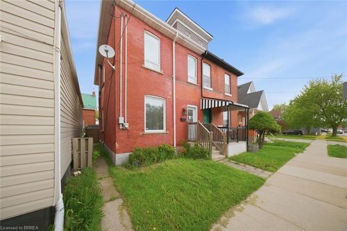 76 Grey St, Brantford, ON, N3T2T5 | Card Image