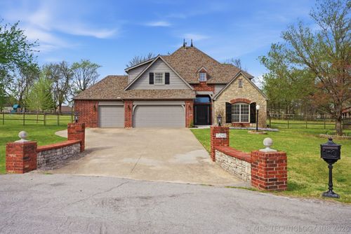 7290 N 199th East Ave, Owasso, OK, 74055-5873 | Card Image