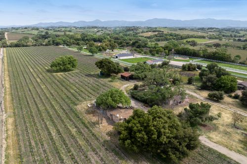 3173 Roblar Ave, Santa Ynez, CA, 93460-9723 | Card Image