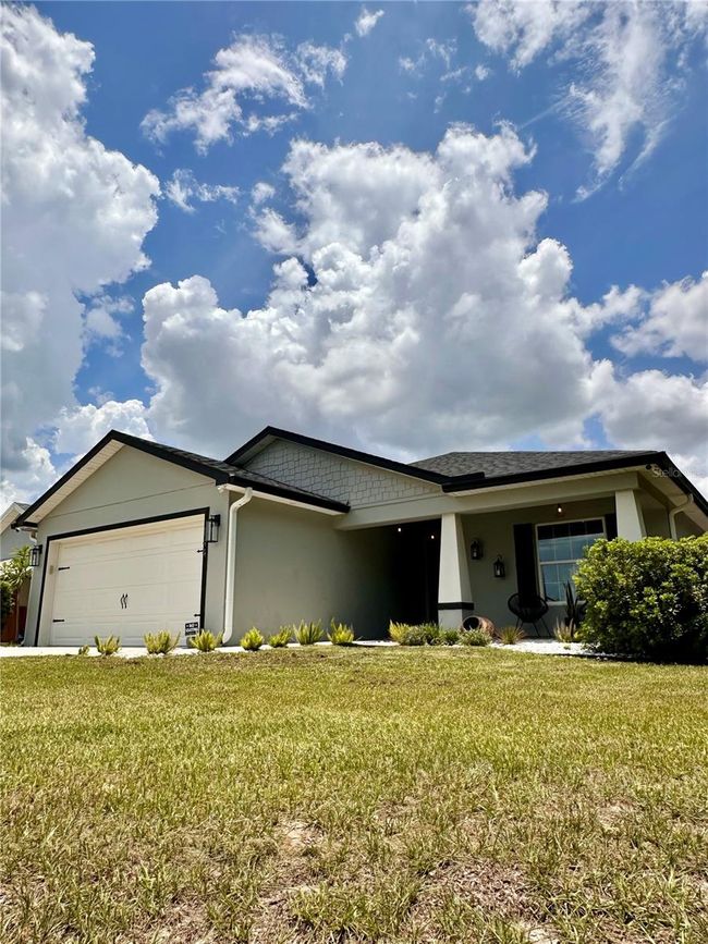 Front | Image 4