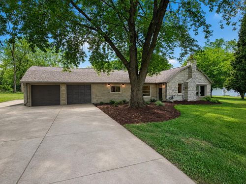 N71W22103 Good Hope Rd, Lisbon, WI, 53089-2262 | Card Image