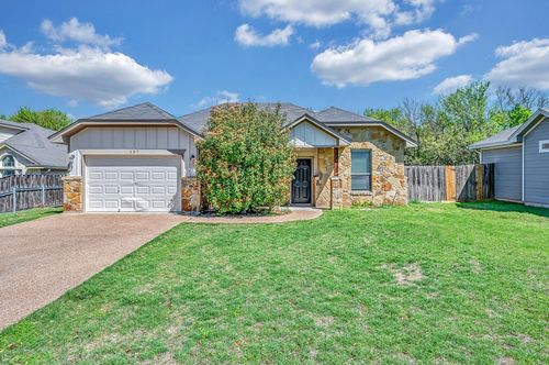 137 Flat Creek Dr, Robinson, TX, 76706-5810 | Card Image