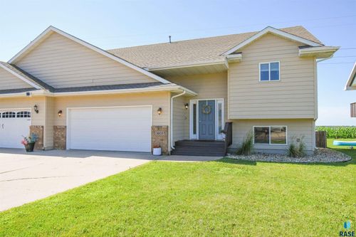 3603 W 93rd St, Sioux Falls, SD, 57108-6237 | Card Image