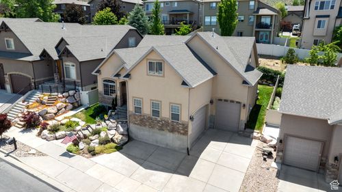258 E Red Leaf Dr, Draper, UT, 84020-5166 | Card Image