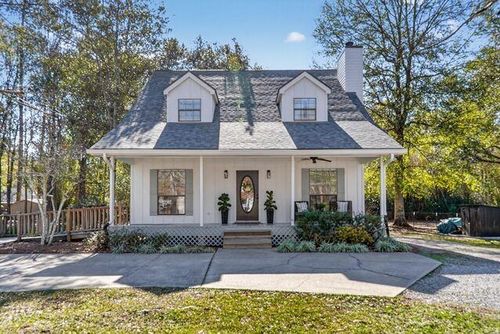 316 Lexington Dr, Mandeville, LA, 70471-8546 | Card Image