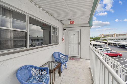 apt-26-5286 81st St N, St Petersburg, FL, 33709-6214 | Card Image