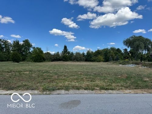 577 Foxboro Dr, Avon, IN, 46123-5512 | Card Image