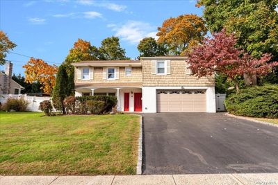 4 Spruce Lane, House other with 4 bedrooms, 2 bathrooms and null parking in Syosset NY | Image 1