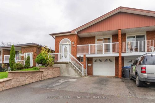 upper-4036 Dunmow Cres, Mississauga, ON, L4Z1C9 | Card Image