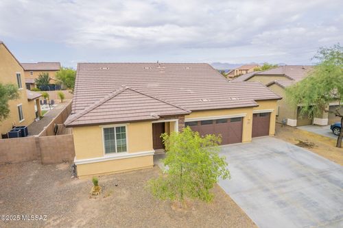 12500 N Boscombe Dr, Marana, AZ, 85653-8834 | Card Image