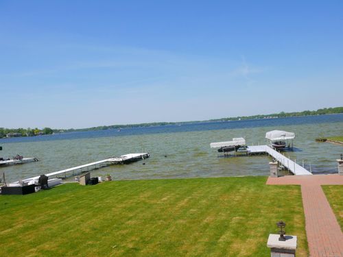 1712 Cass Lake Front Rd, Keego Harbor, MI, 48320-1056 | Card Image