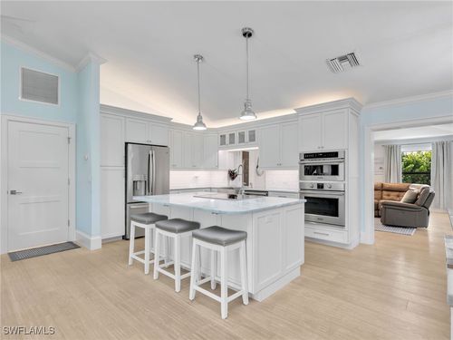 188 Columbus Way, MARCO ISLAND, FL, 34145-5102 | Card Image