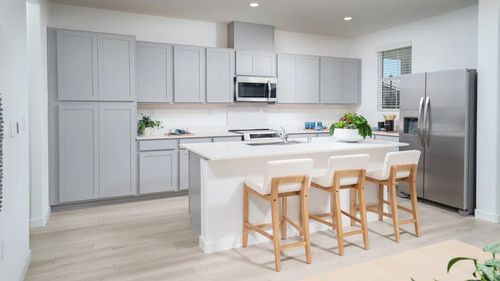 2340 Kaufman Ct, Woodland, CA, 95776-5212 | Card Image