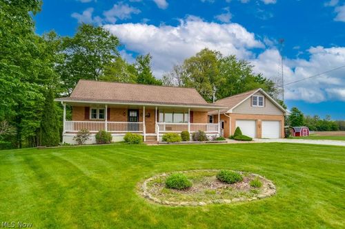 2267 Bellflower Rd Ne, East Rochester, OH, 44625-9604 | Card Image