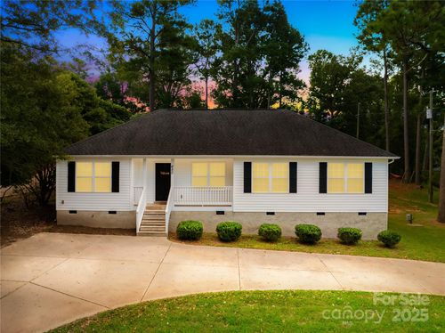 690 Forest Rd, Rock Hill, SC, 29730-9214 | Card Image