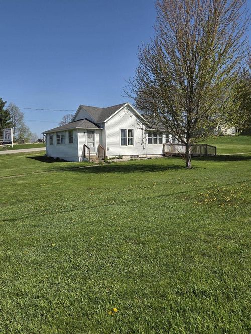 525 W Water Street Street, Shullsburg, WI, 53586 | Card Image