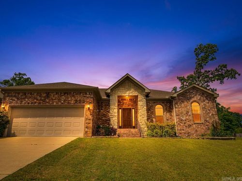 5501 Aviator Dr, Jacksonville, AR, 72076-8930 | Card Image