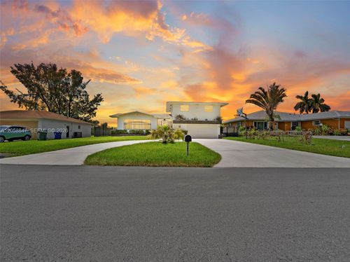 2045 Nw 115th Street, Miami, FL, 33167 | Card Image