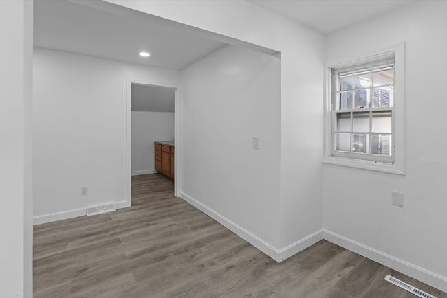 92 N Main St, House other with 4 bedrooms, 4 bathrooms and 7 parking in Raynham MA | Image 4