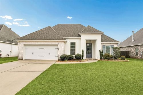 7020 Ring Neck Dr, Madisonville, LA, 70447-3057 | Card Image