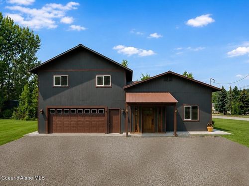 9 E Comeback Bay Ln, Sagle, ID, 83860-9249 | Card Image