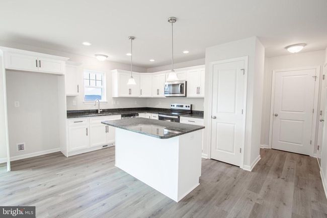 141 - 282 Valley View Cir, House other with 4 bedrooms, 3 bathrooms and null parking in YORK PA | Image 12