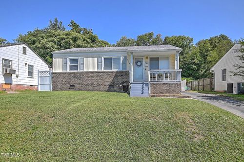 1228 Garden Dr, Kingsport, TN, 37664-2457 | Card Image