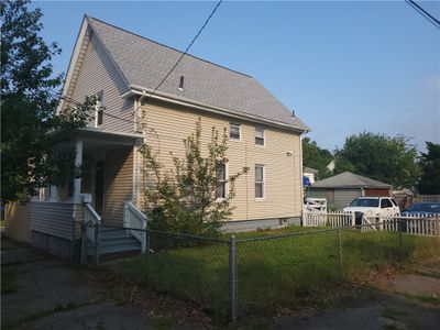 9 Rodman Street, House other with 3 bedrooms, 2 bathrooms and 7 parking in Providence RI | Image 2