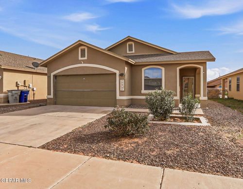 14218 N Point Ave, El Paso, TX, 79938-5212 | Card Image