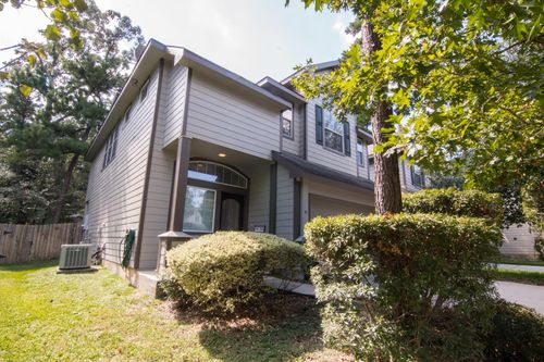 15 Aquiline Oaks Pl, The Woodlands, TX, 77382-5417 | Card Image