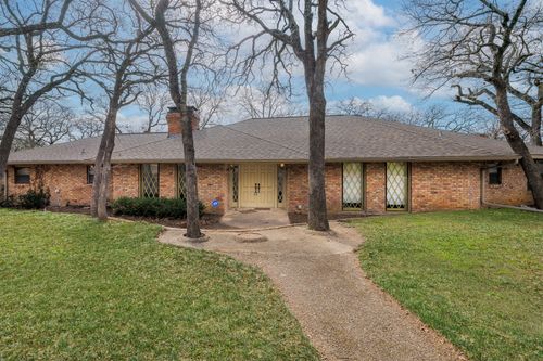 1650 Danciger Dr, Fort Worth, TX, 76112-3054 | Card Image