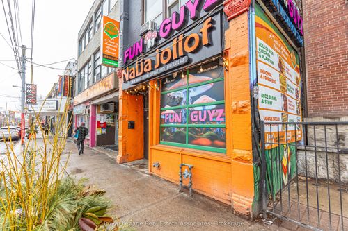 592 Queen St W, Toronto, ON, M6J1E3 | Card Image