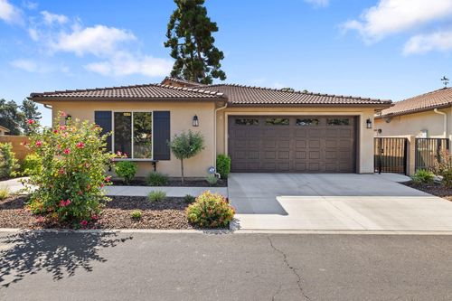 570 Little Ln, Exeter, CA, 93221-1032 | Card Image
