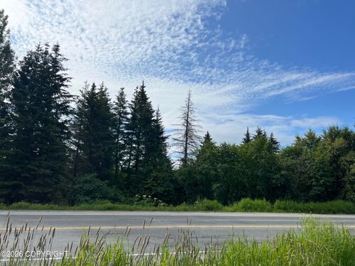 1611 E End Rd, Homer, AK, 99603-7216 | Card Image