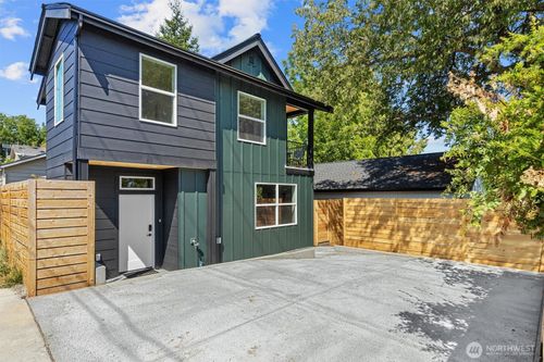7713 34th Ave Sw, Seattle, WA, 98126-3502 | Card Image