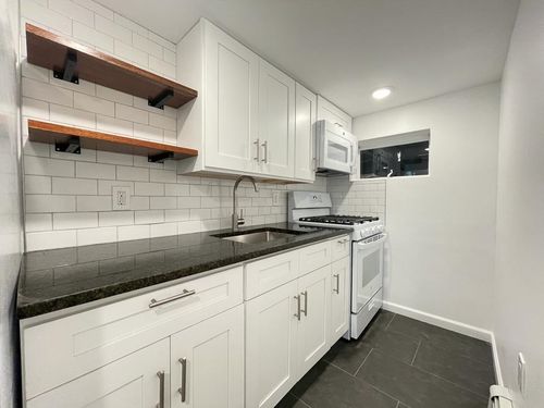 6041 Palisade Ave, West New York, NJ, 07093-5408 | Card Image