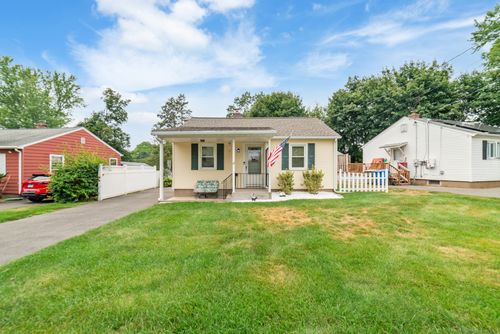 44 Carol Dr, Bristol, CT, 06010-4527 | Card Image