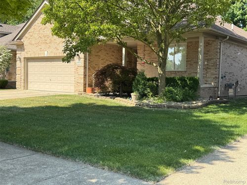 40865 Long Horn Dr, Sterling Heights, MI, 48313-4224 | Card Image