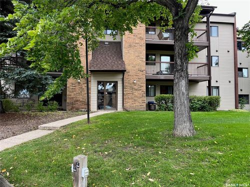 301-285 Kingsmere Boulevard, Saskatoon, SK, S7J4J6 | Card Image