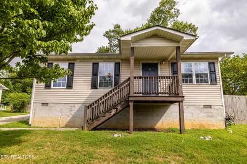 1101 Fielding Dr, Maryville, TN, 37804-5227 | Card Image