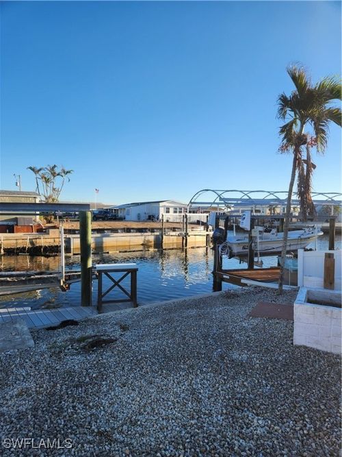 3724 Dewberry Ln, ST. JAMES CITY, FL, 33956-2288 | Card Image