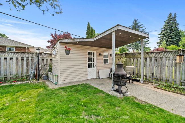 732 Royal York Rd, House other with 7 bedrooms, 4 bathrooms and 4 parking in Etobicoke ON | Image 41