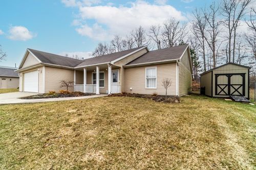 813 Thomas Dr, Angola, IN, 46703-1895 | Card Image