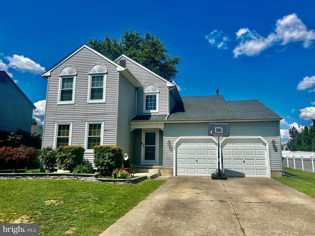 Tenby Ln, Marlton, NJ 08053